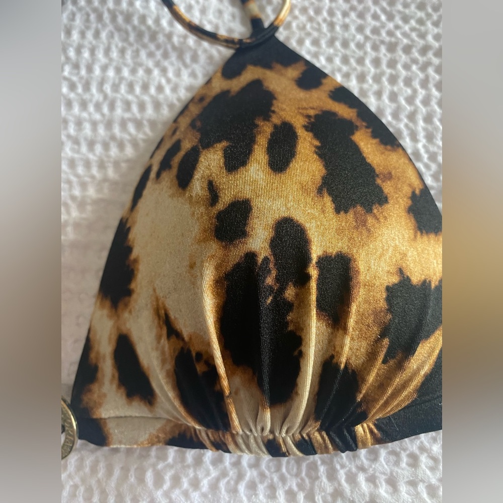 Victoria’s Secret Leopard Bikini Top - Picture 2 of 3